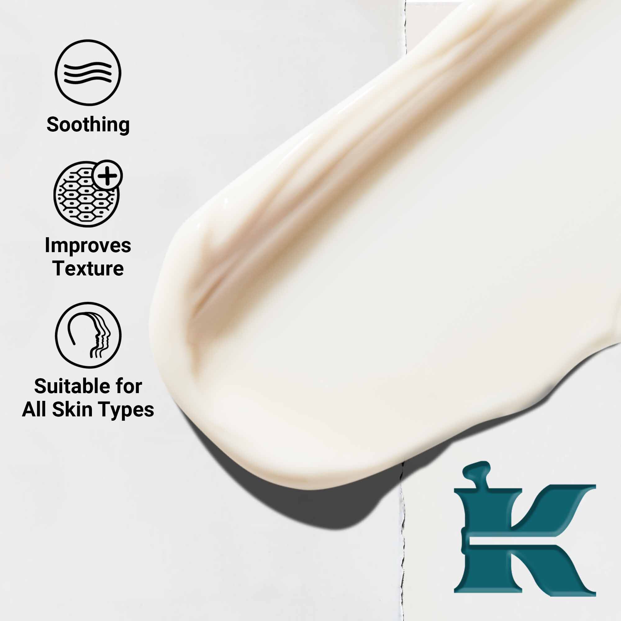 Gros-plan cu textura loțiunii de ras Kiehl's Close Shavers Squadron Smooth Glider Precision Shave Lotion. Textul evidențiază calitățile sale de netezire și imbunătățire a texturii, potrivită pentru toate tipurile de ten.