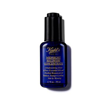 O sticlă de 30 ml de ulei facial Kiehl's Midnight Recovery Concentrate pe un fundal alb.