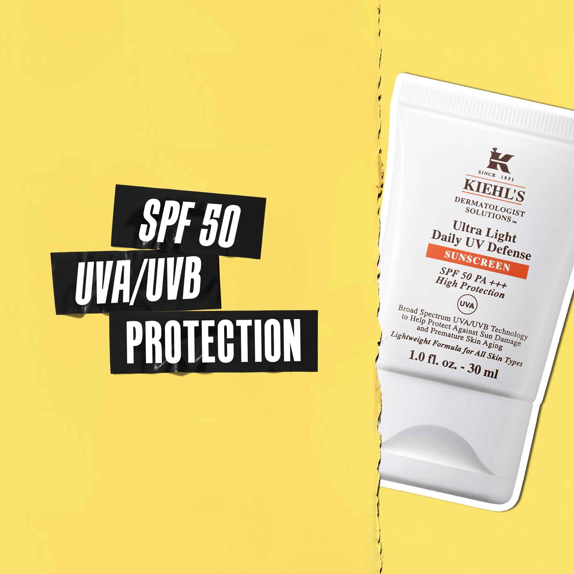 Mențiune Protecție SPF 50 UVA/UVB pe bandă neagră cu o imagine a tubului Ultra-Light Daily UV Defense langă ea.